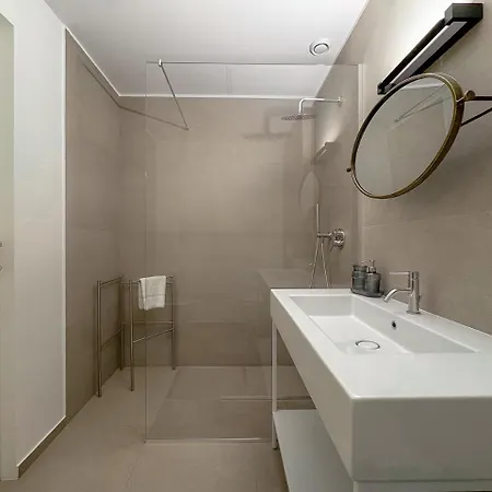 Beachfront, Furnished Terrace & Comfort By Host Hero Apartment