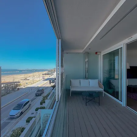 Beachfront, Furnished Terrace & Comfort By Host Hero