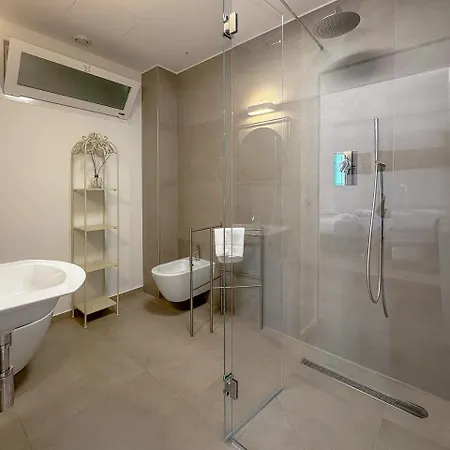 Beachfront, Furnished Terrace & Comfort By Host Hero Apartment Civitanova Marche